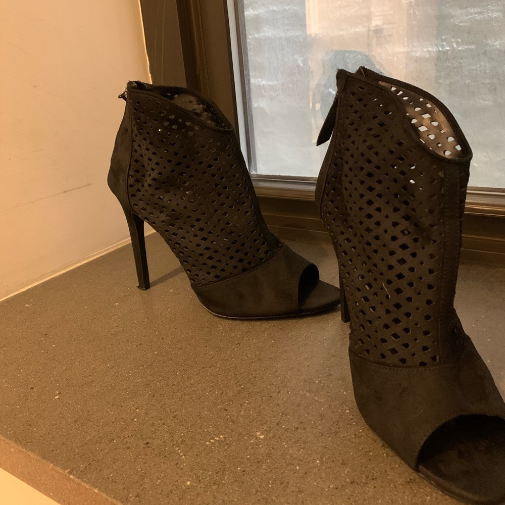 Women ankle booties